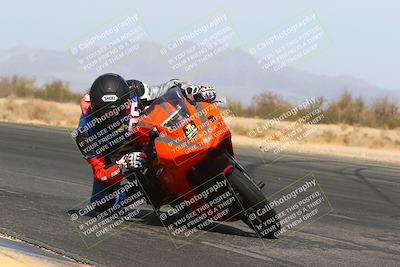 media/Apr-10-2022-SoCal Trackdays (Sun) [[f104b12566]]/Turn 7 Inside (1025am)/